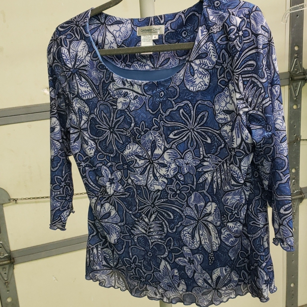 Batik floral blue top